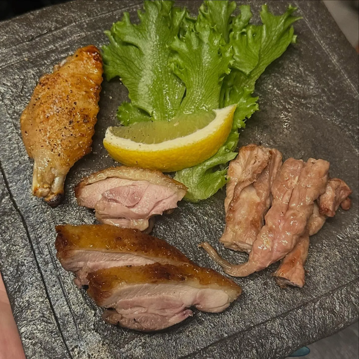 こんにちは！スタッフのななみです！