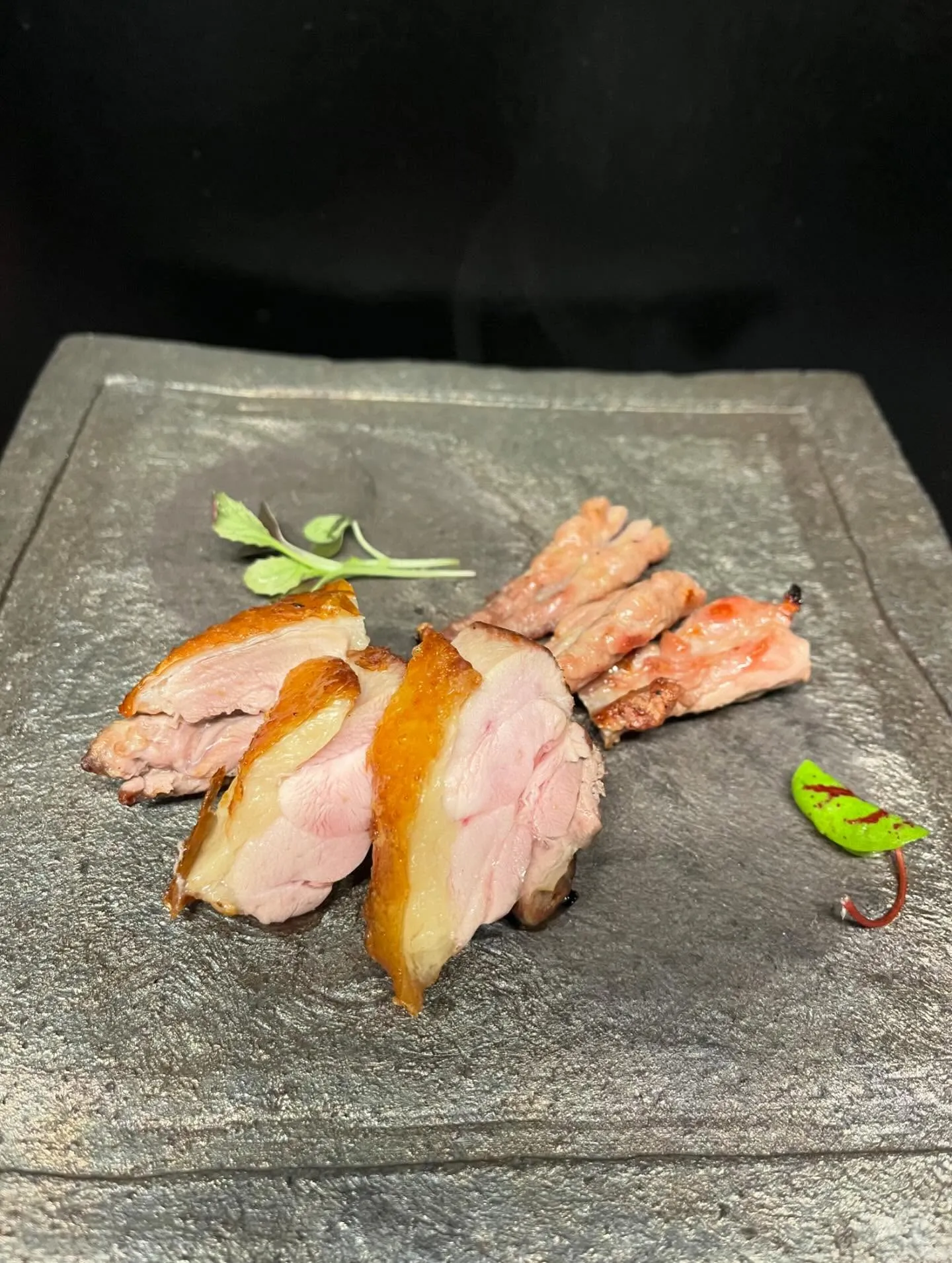 こんばんは!スタッフのめいです😋