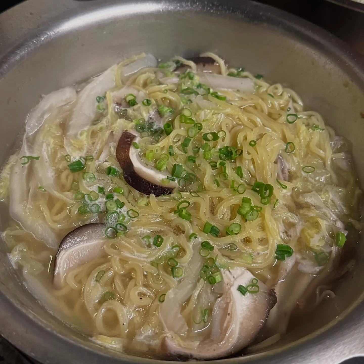 こんばんは🌙*ﾟスタッフのななみです！