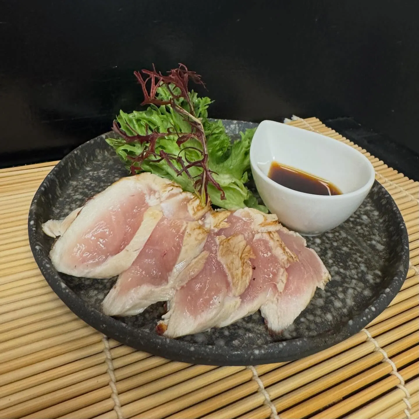 最近、昼も夜も心地いいぬくもりが続いていますね(*´ `*)