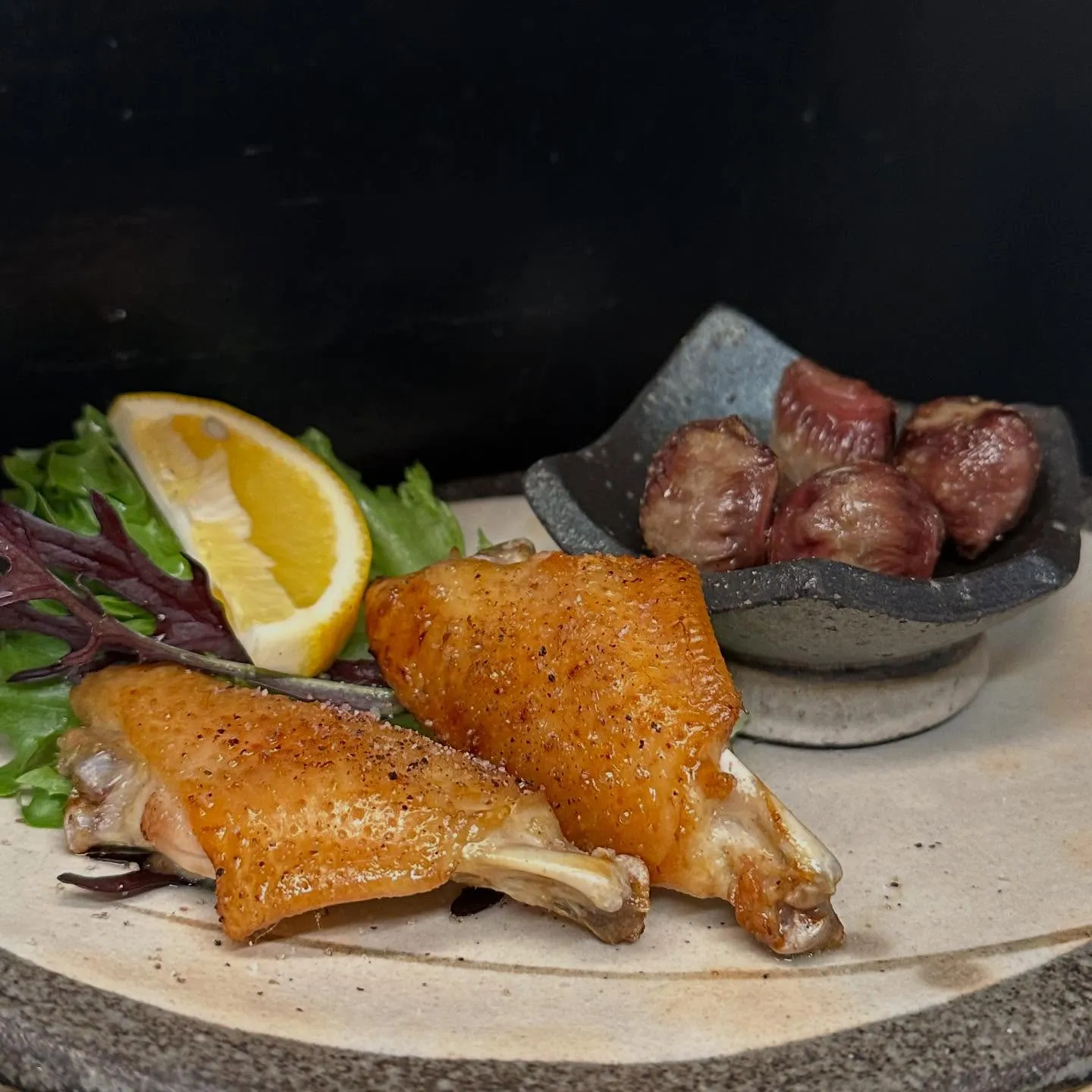 本日の1枚目のお写真は、『こだわり野菜＋倭鴨コース』に使われ...