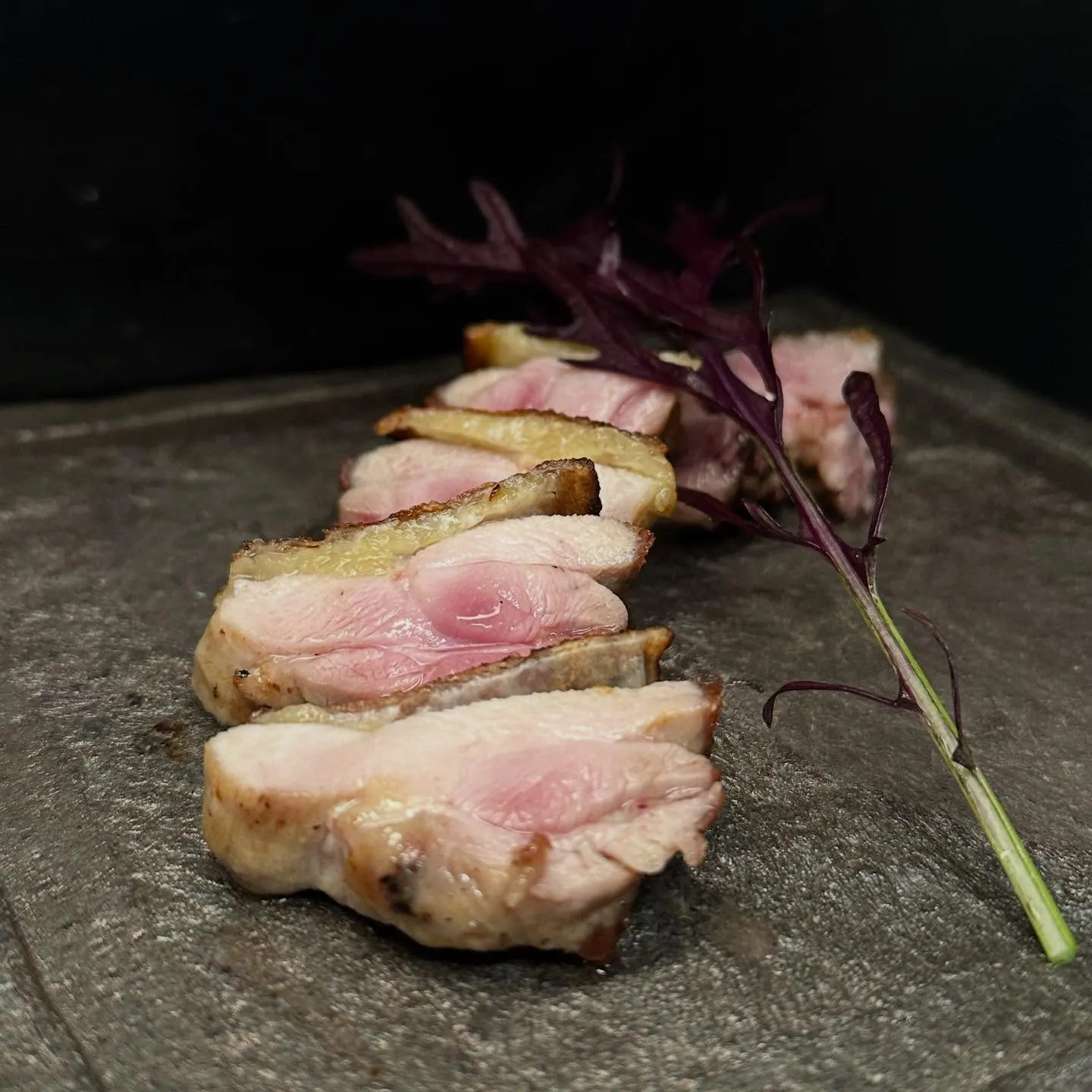 本日の1枚目のお写真は、『こだわり野菜＋倭鴨コース』に使われ...