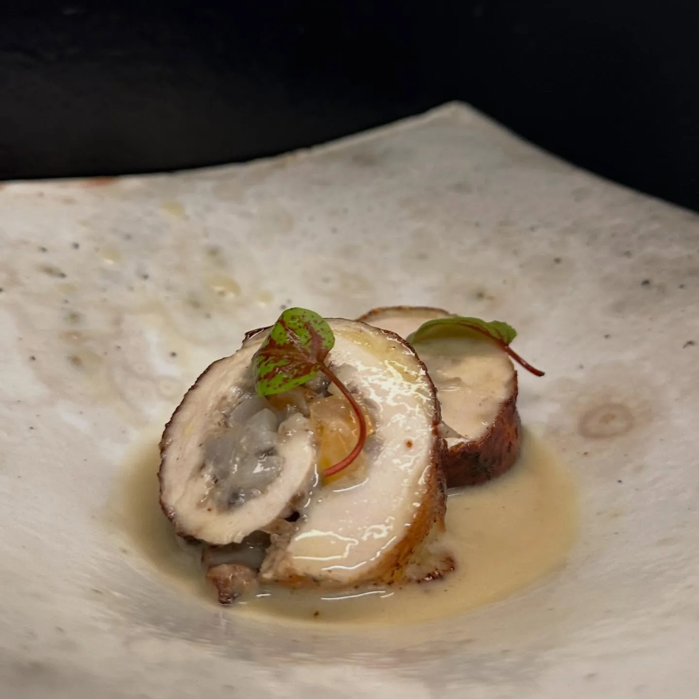 本日の1枚目のお写真は、『こだわり野菜＋倭鴨コース』に使われ...